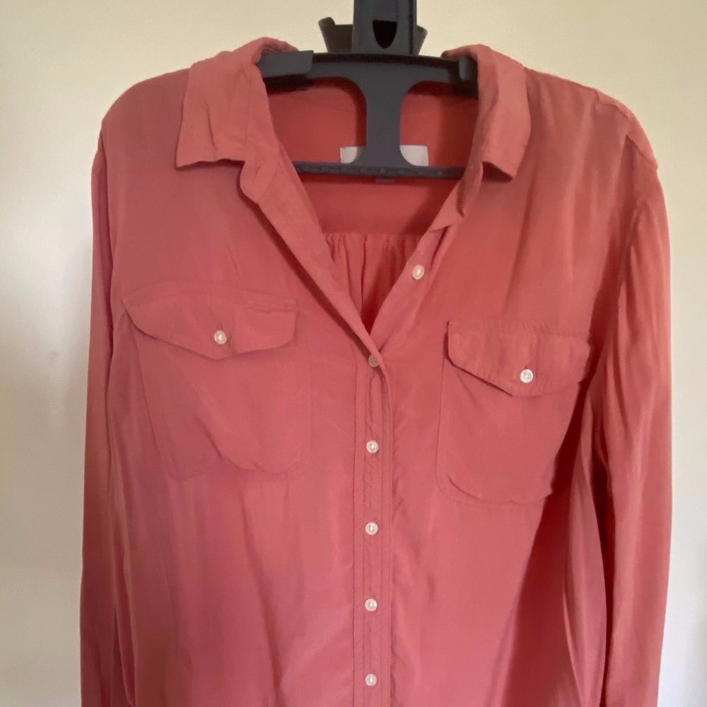 LOFT Long Sleeve Button Up